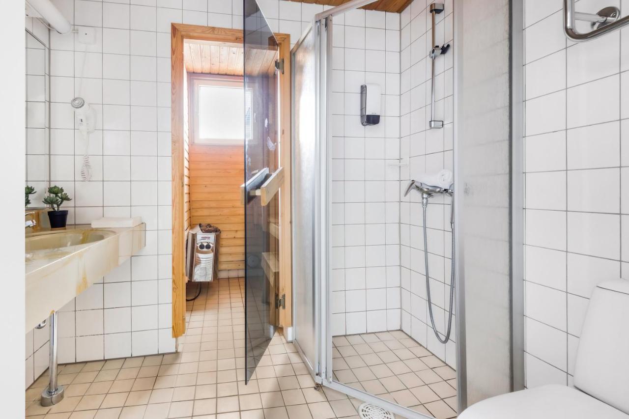 Hiisi Hotel Lohja Bagian luar foto